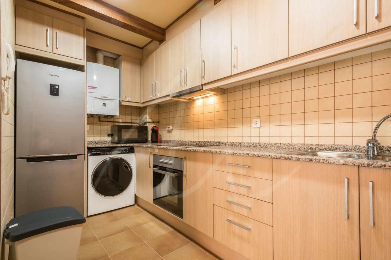 Casa Artiga De Lin By Seamount Rentals Les Bordes المظهر الخارجي الصورة